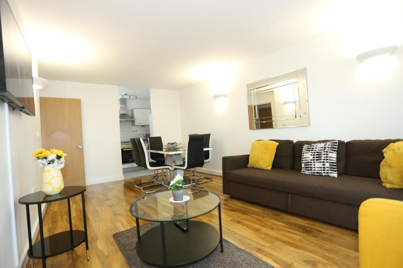 Lovely View 2 Beds 2 Bath Apartment, London Bagian luar foto