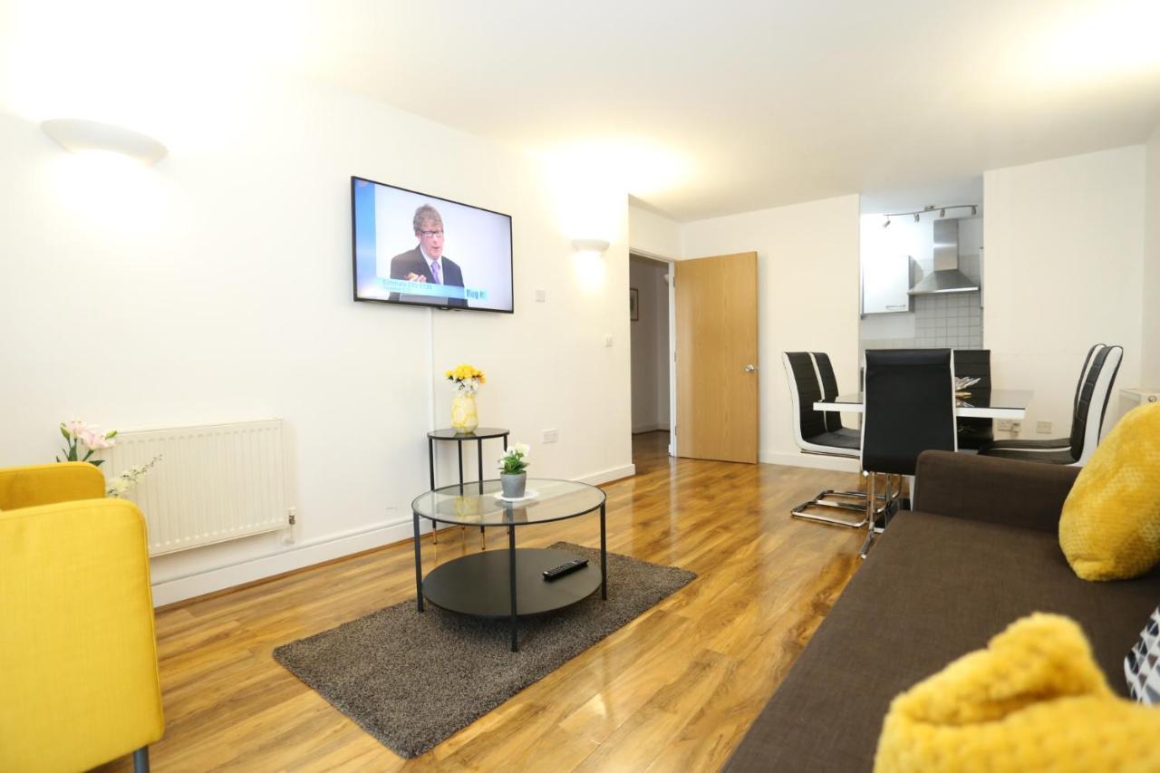 Lovely View 2 Beds 2 Bath Apartment, London Bagian luar foto